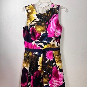 Size 8 dress with pockets